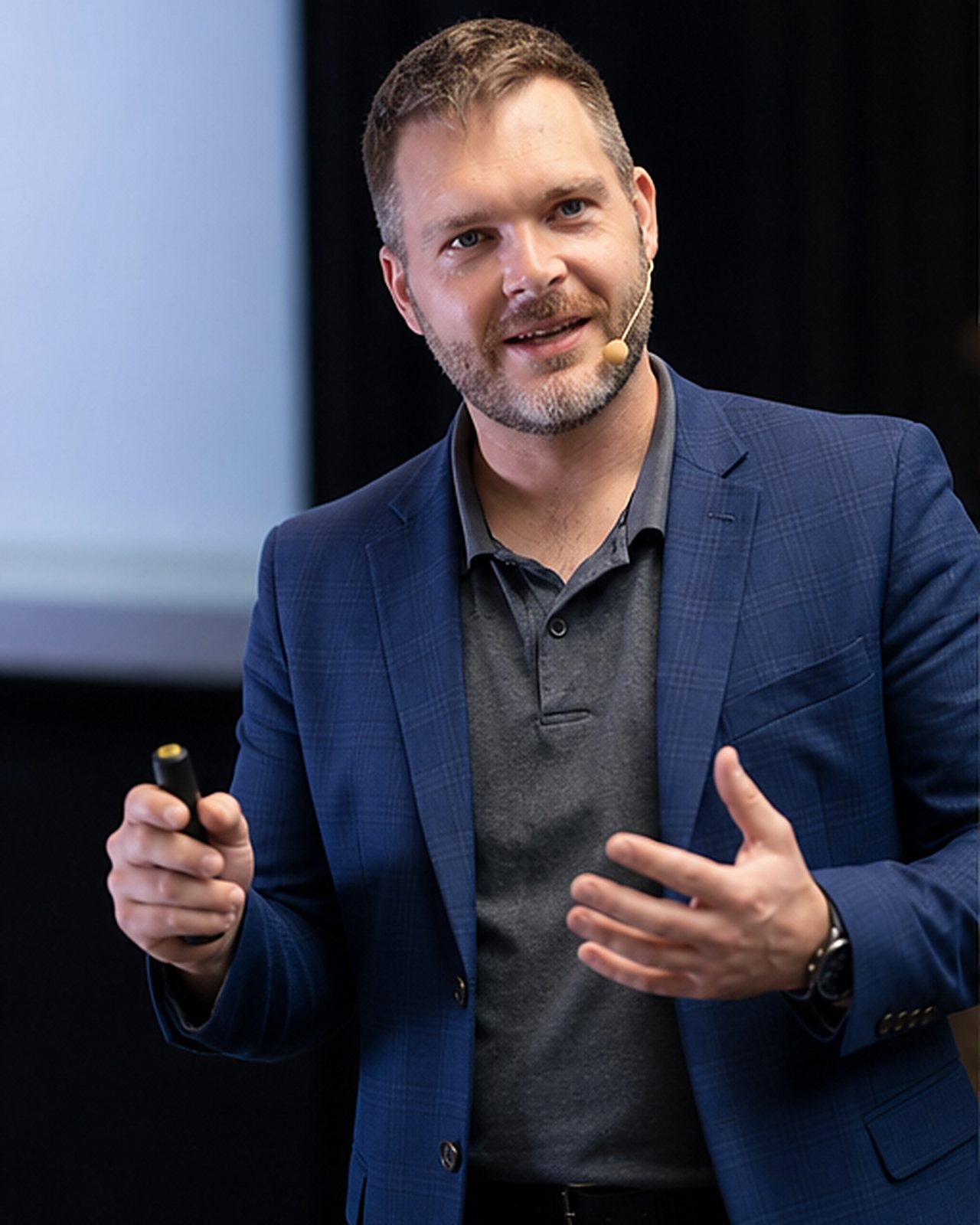 Frédéric Fortin en conférence, mentor d'affaires et coach de performance à Sainte-Julie, sur la Rive-Sud de Montréal